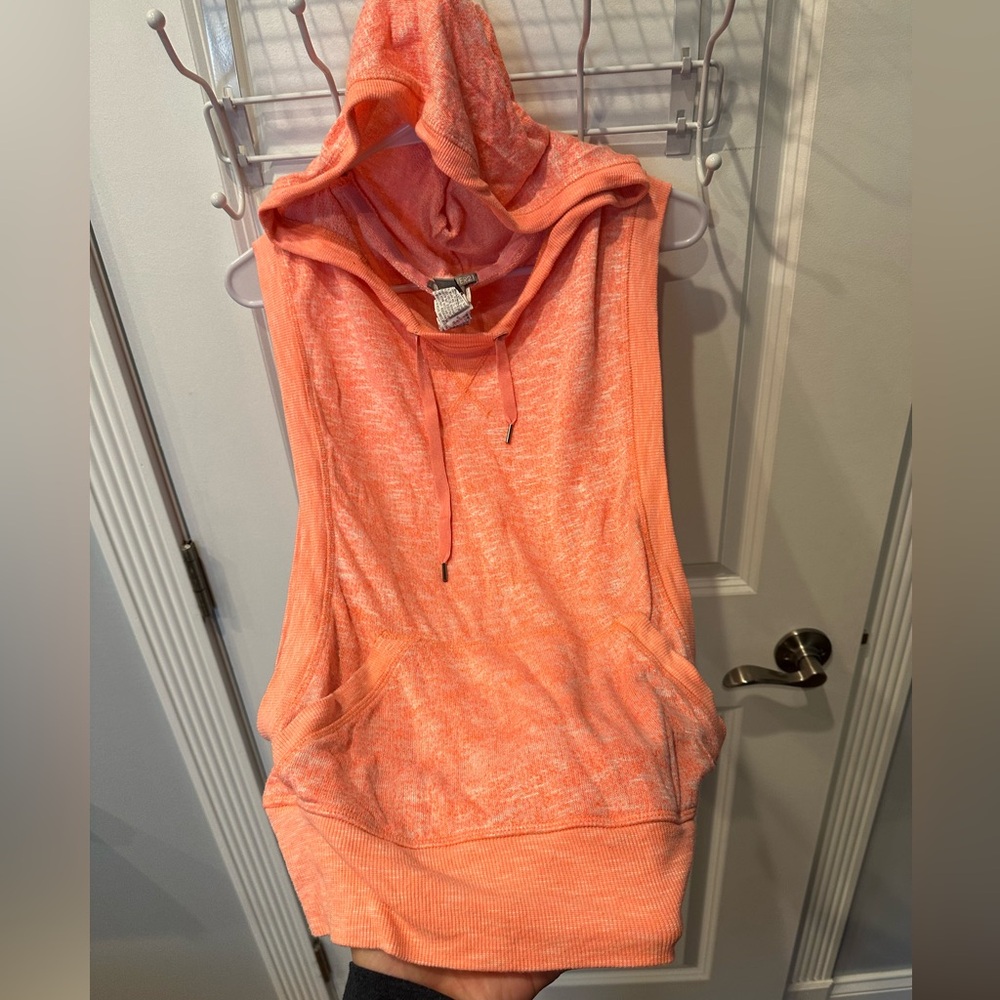 *EUC Sz S*Forever 21 muscle tee